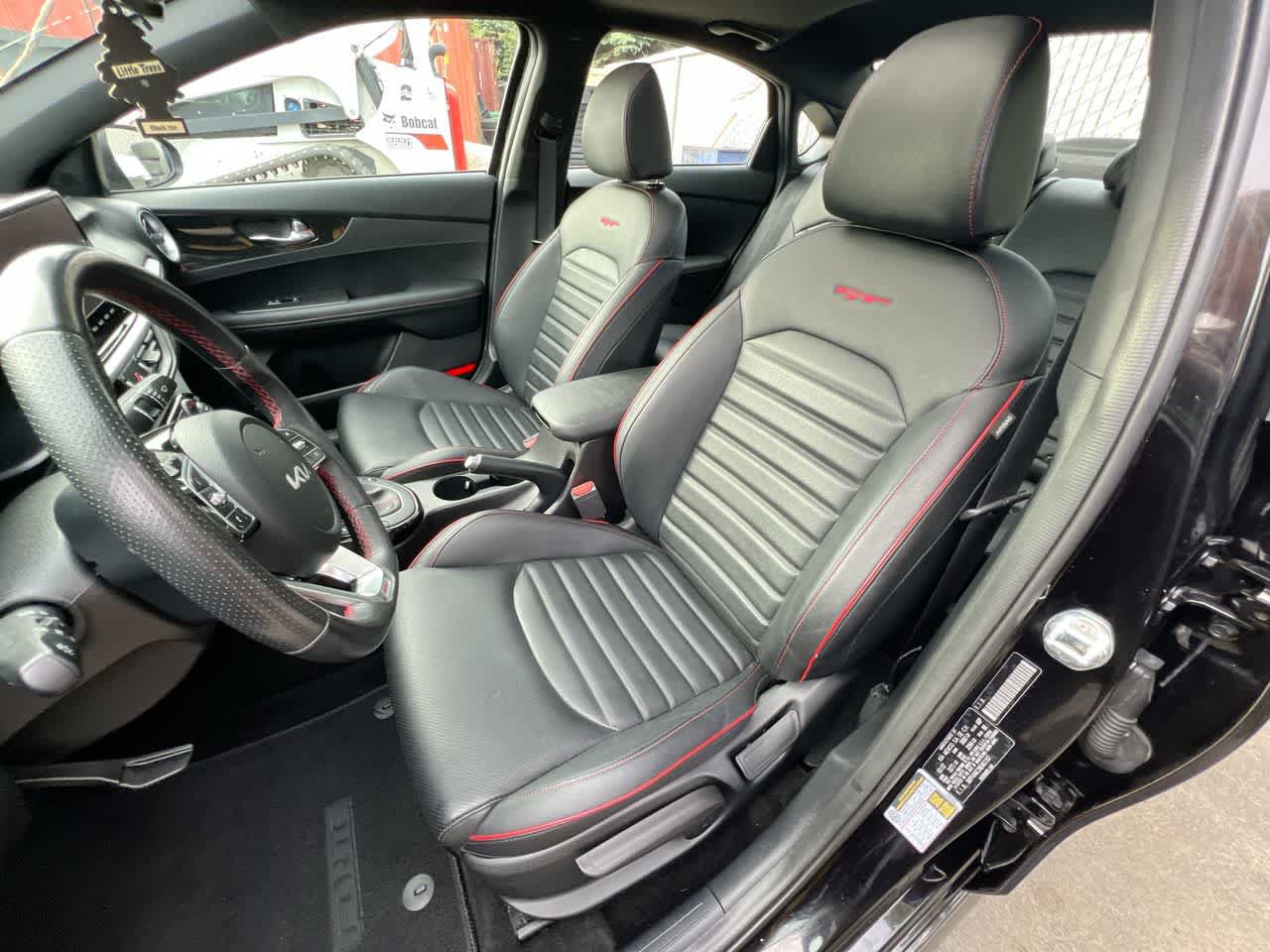 Certified 2022 Kia Forte GT FWD image 11