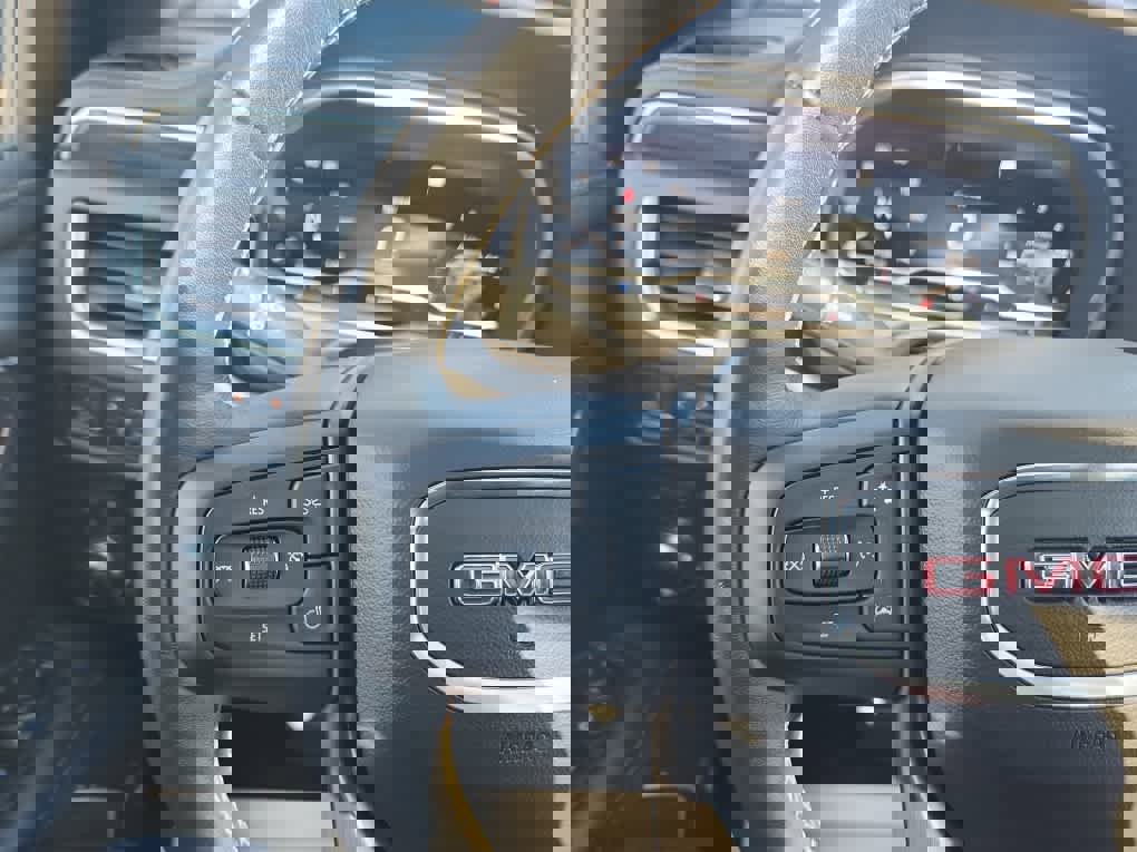 Used 2022 GMC Yukon SLT w/ SLT Luxury Package image 32