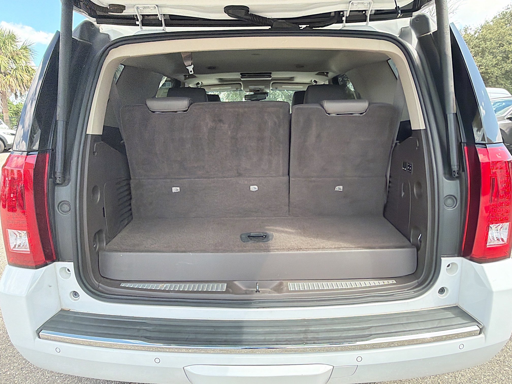 Used 2016 GMC Yukon Denali w/ Open Road Package image 12