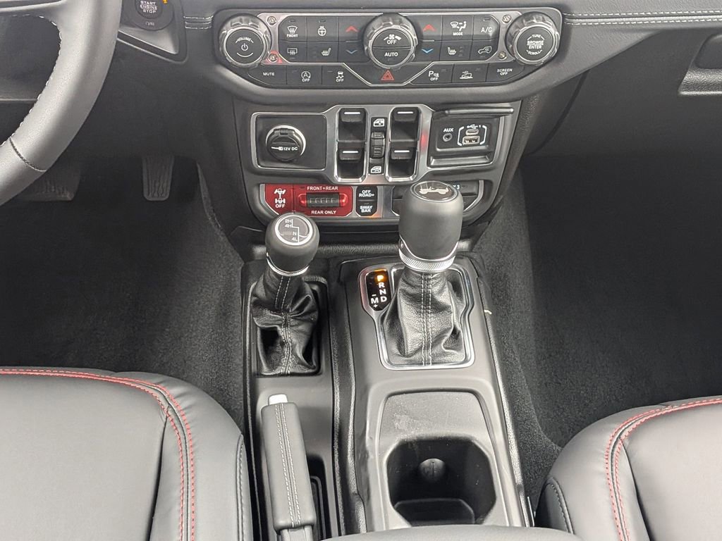 New 2026 Jeep Wrangler Unlimited Rubicon w/ Xtreme 35 Tire Package image 18