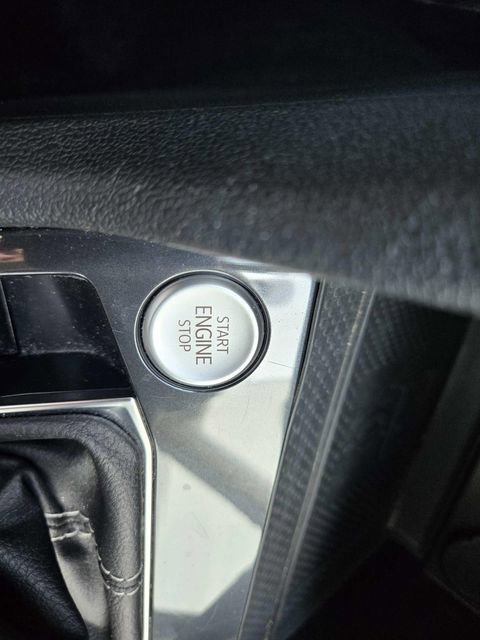 Used 2024 Volkswagen Tiguan Wolfsburg Edition image 24