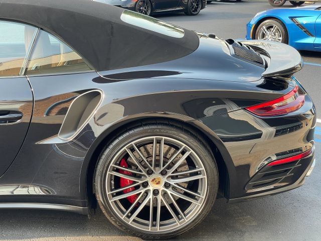 Used 2018 Porsche 911 Turbo AWD/4WD image 17