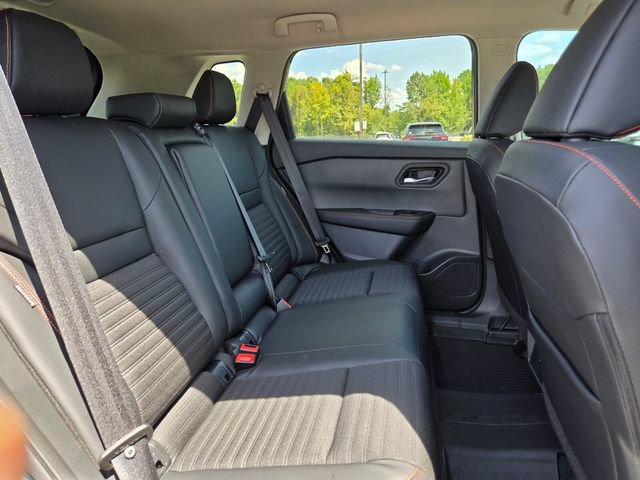 New 2026 Nissan Rogue SV AWD/4WD image 15