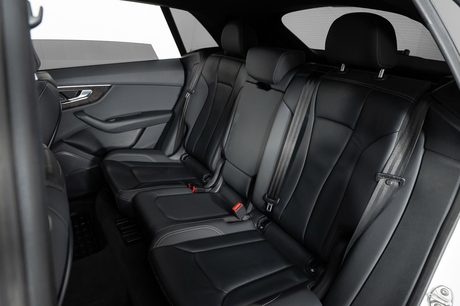 Used 2019 Audi Q8 Premium w/ Convenience Package image 17