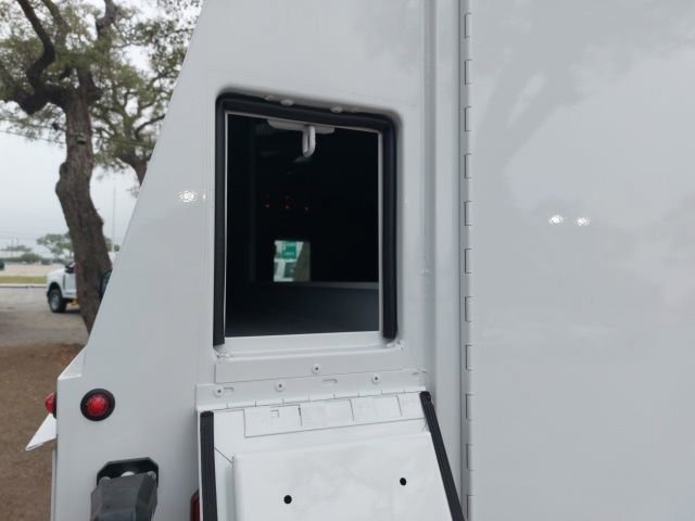 New 2026 Ford E-350 and Econoline 350 Super Duty w/ Power Equipment Group RWD image 17