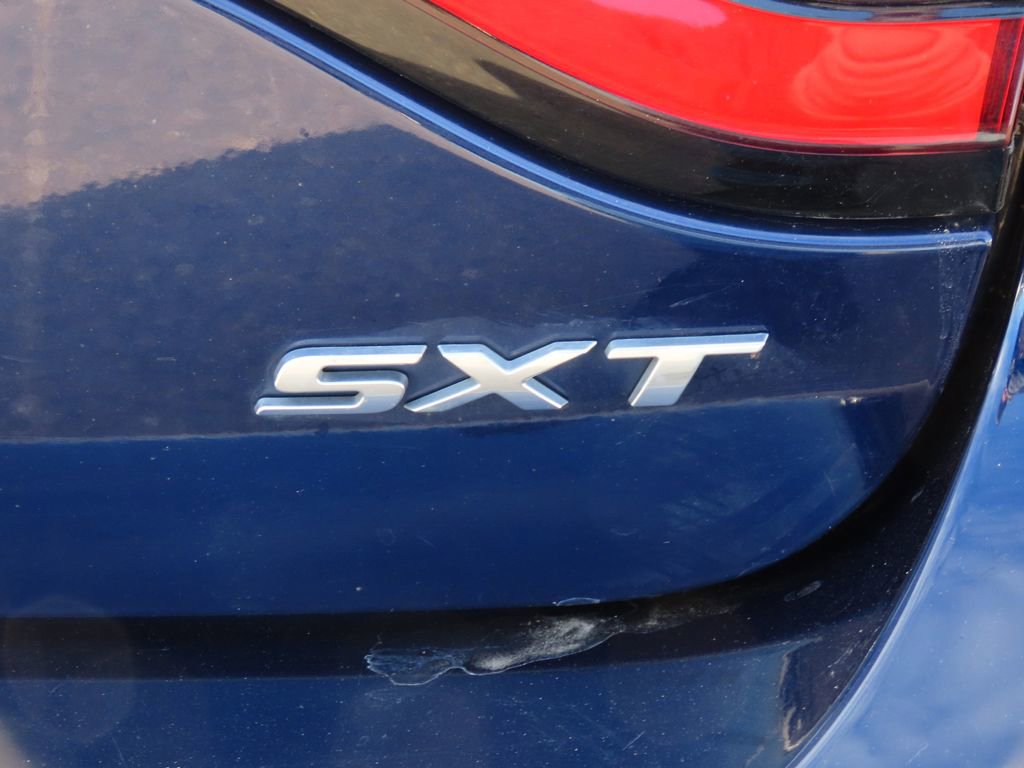 Used 2016 Dodge Charger SXT image 17