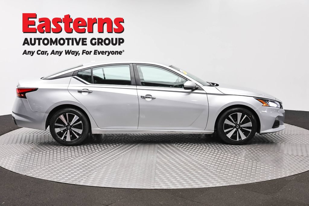 Used 2022 Nissan Altima 2.5 SV FWD image 4