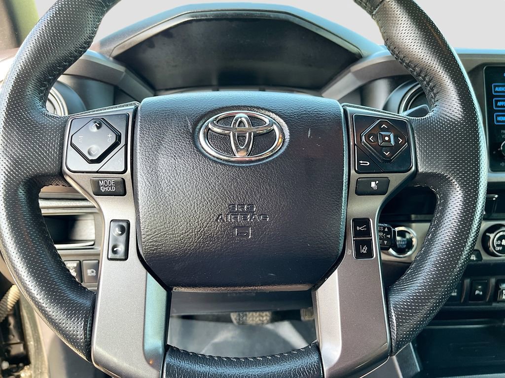 Used 2019 Toyota Tacoma TRD Off-Road w/ Technology Package image 11