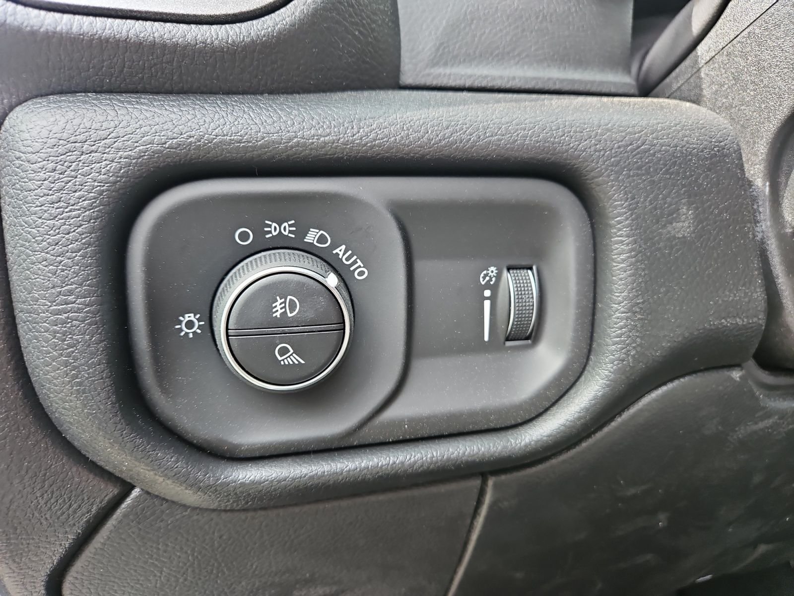 New 2026 RAM 2500 Tradesman AWD/4WD image 23