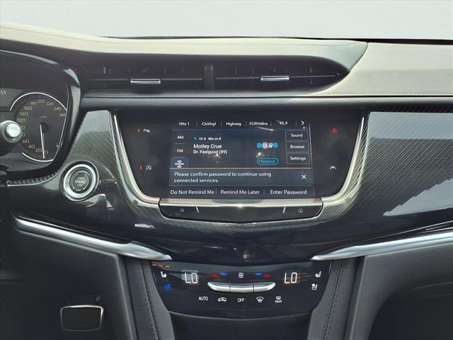 Used 2023 Cadillac XT6 Sport image 13