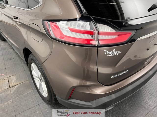 Used 2019 Ford Edge SEL w/ Equipment Group 201A FWD image 14