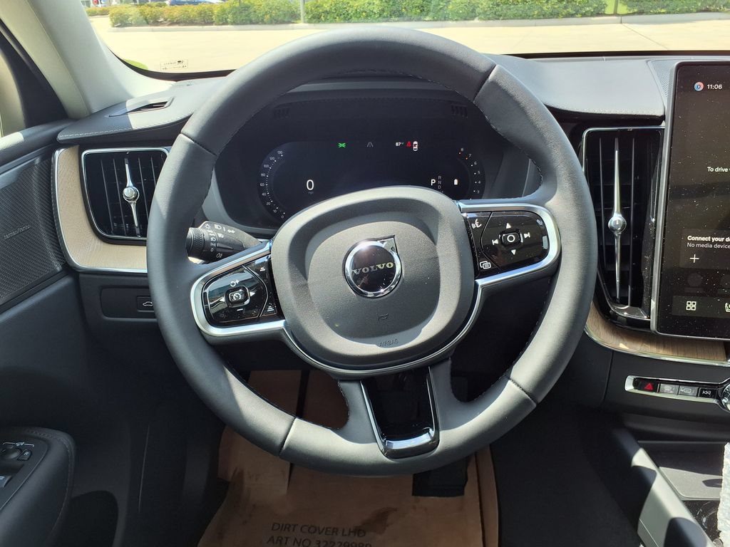 New 2026 Volvo XC60 B5 Ultra w/ Protection Package Premier AWD/4WD image 18