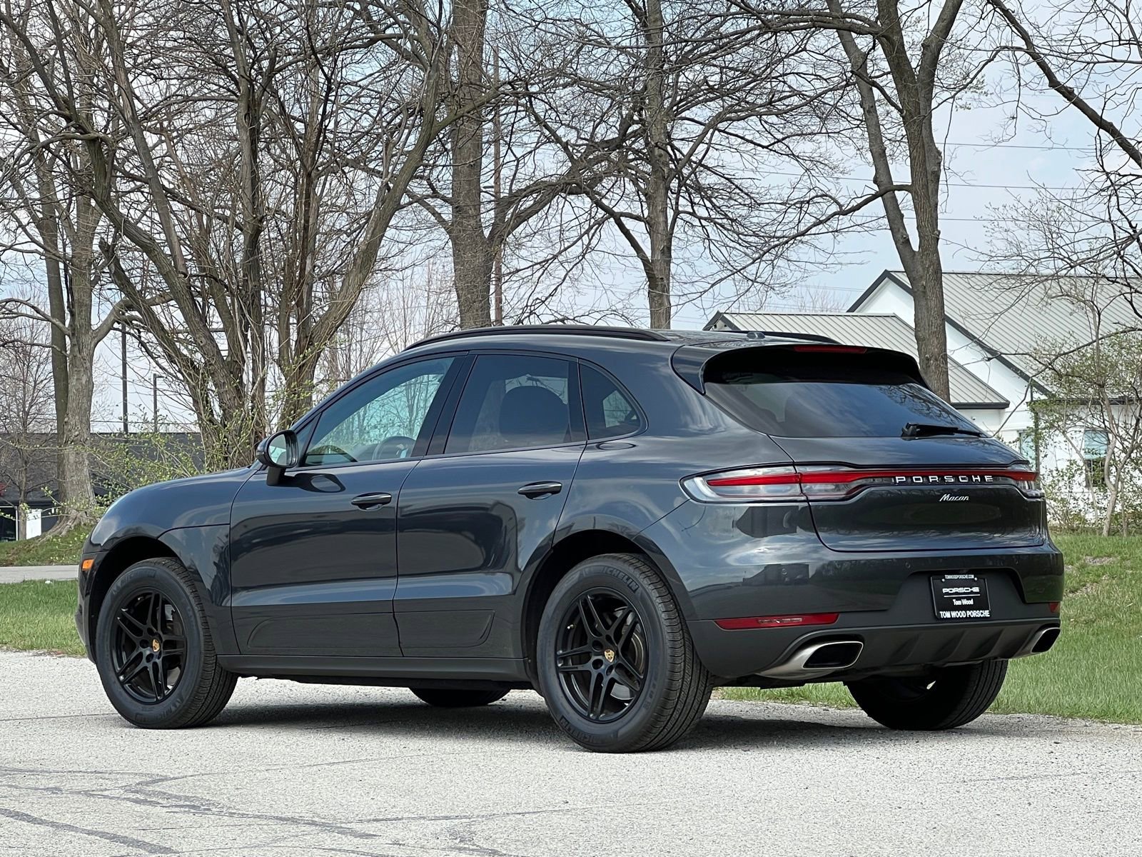 Certified 2020 Porsche Macan image 3