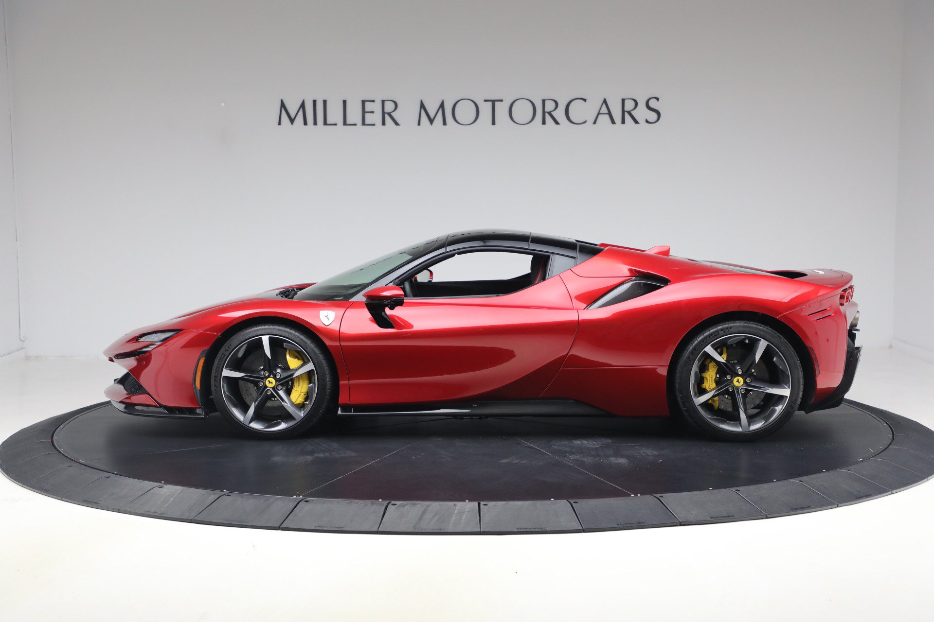 Certified 2024 Ferrari SF90 Spider AWD/4WD image 34