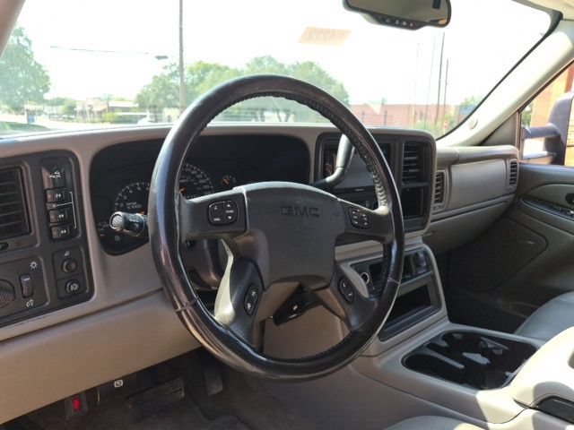 Used 2007 GMC Sierra 2500 SLT w/ Onstar Plus Package AWD/4WD image 14