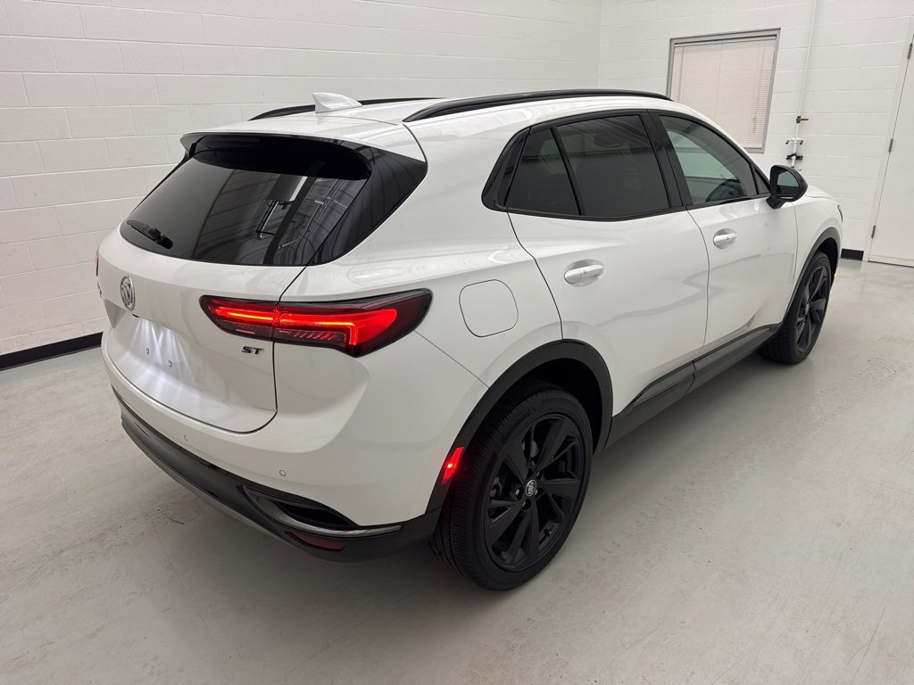 Used 2022 Buick Envision Essence w/ Technology Package I image 19