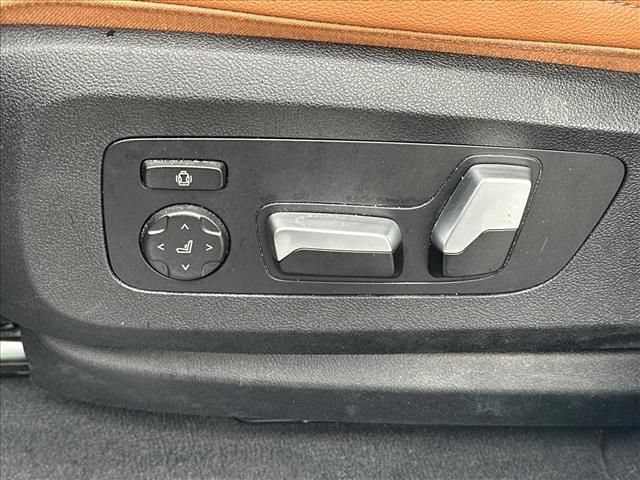Used 2021 BMW X7 xDrive40i w/ Cold Weather Package AWD/4WD image 24