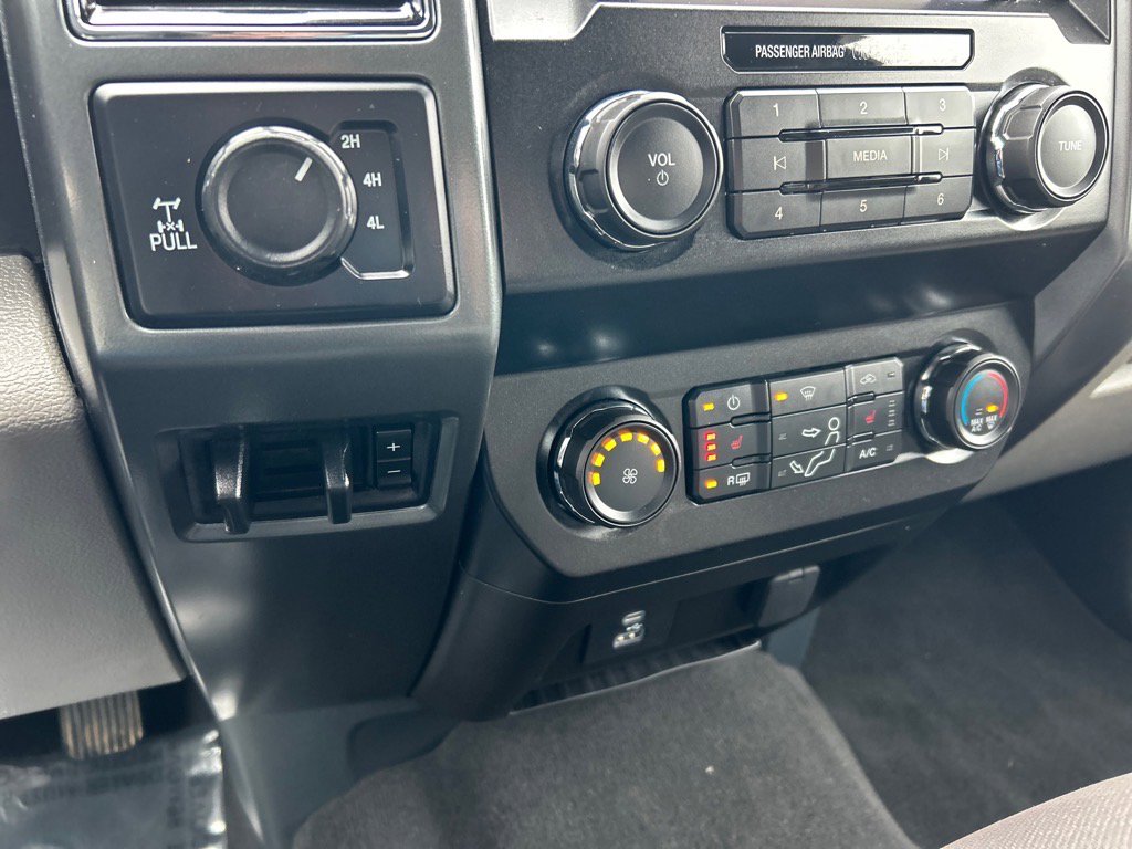 Used 2022 Ford F250 XLT w/ XLT Premium Package image 28