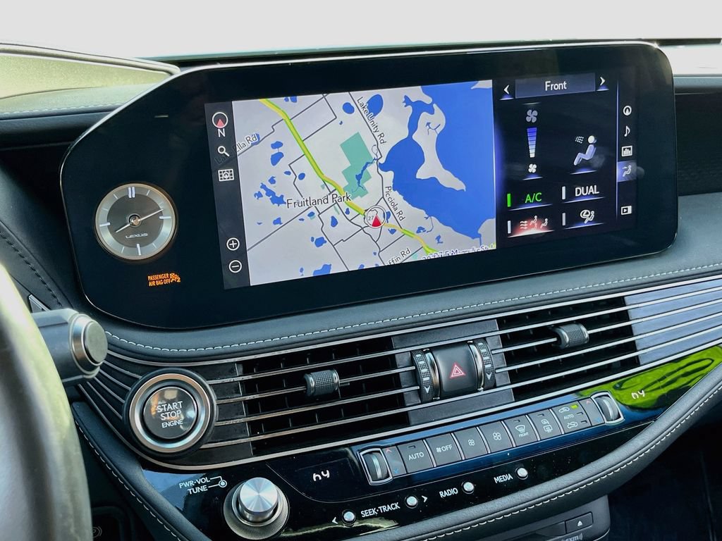 Used 2022 Lexus LS 500 w/ Accessory Package (Z2) RWD image 13