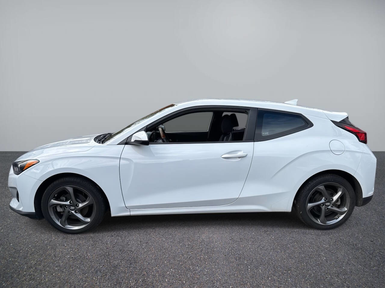 Used 2019 Hyundai Veloster 2.0 image 2