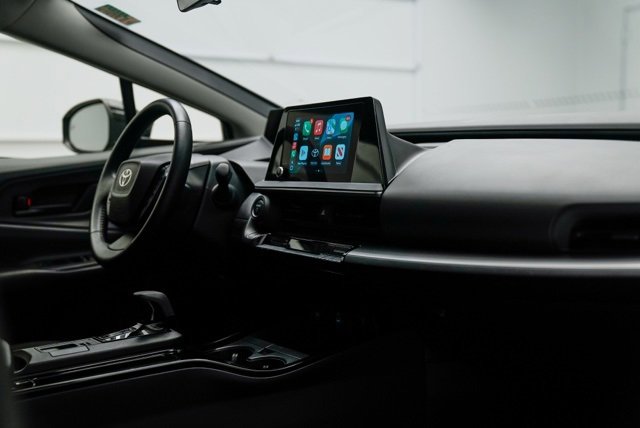 Used 2024 Toyota Prius LE image 14