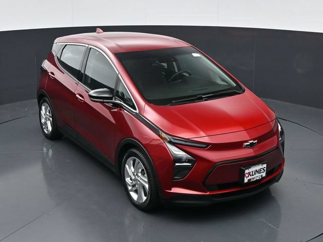 Used 2023 Chevrolet Bolt LT FWD image 35