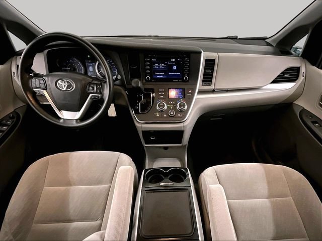 Used 2018 Toyota Sienna LE FWD image 15