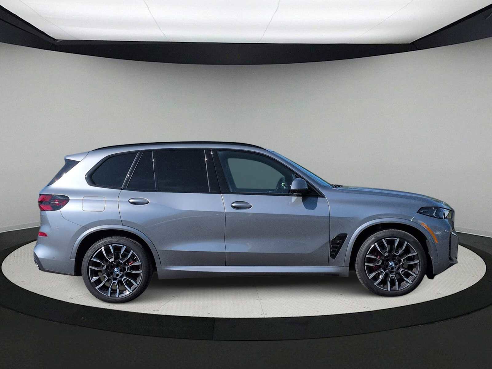 Certified 2024 BMW X5 xDrive50e w/ Executive Package AWD/4WD image 9