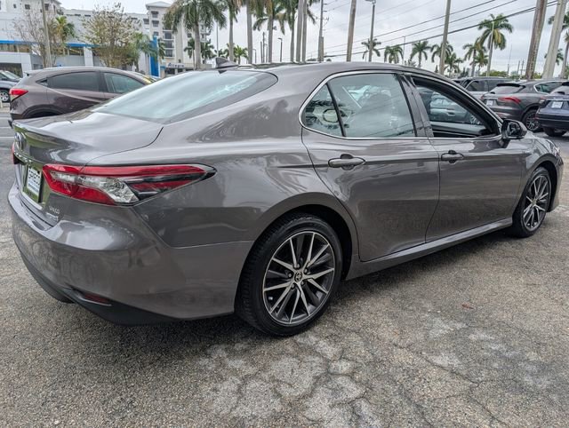 Used 2021 Toyota Camry XLE image 16
