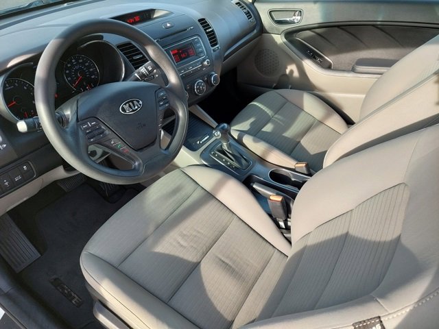 Used 2015 Kia Forte LX w/ Popular Package image 9