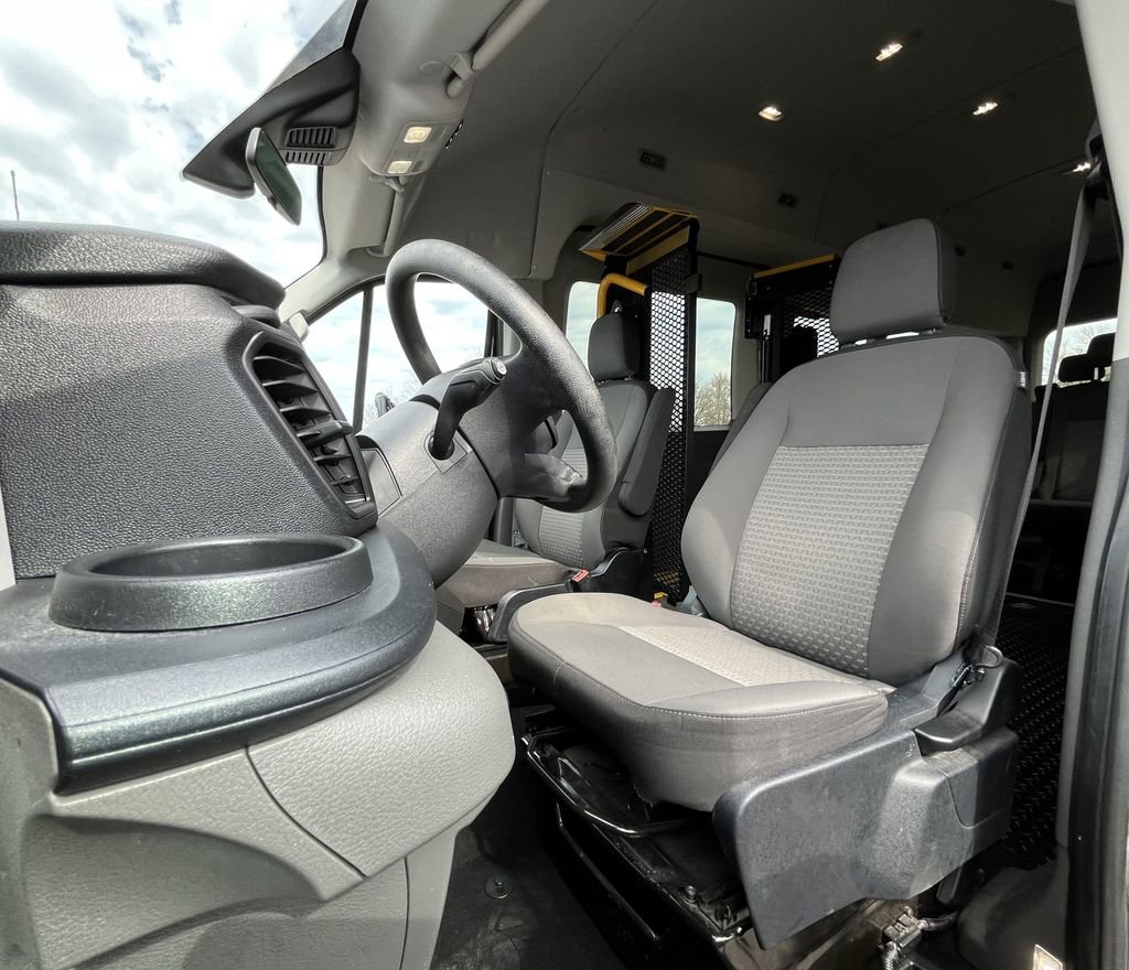 Used 2021 Ford Transit 350 XLT image 15