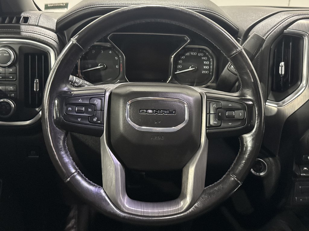 Used 2020 GMC Sierra 1500 Denali w/ Technology Package AWD/4WD image 3