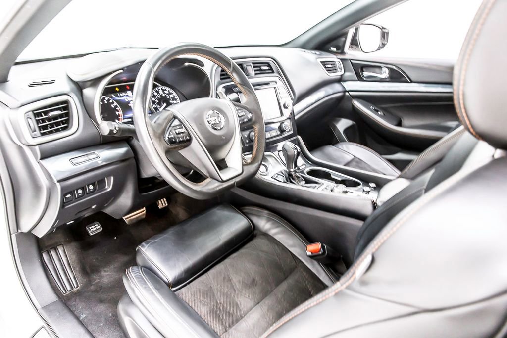 Used 2021 Nissan Maxima SR w/ Sport Mat Group FWD image 29