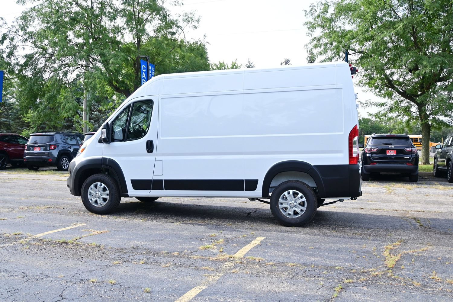 New 2027 RAM ProMaster 1500 w/ Quick Order Package 22G SLT FWD image 9