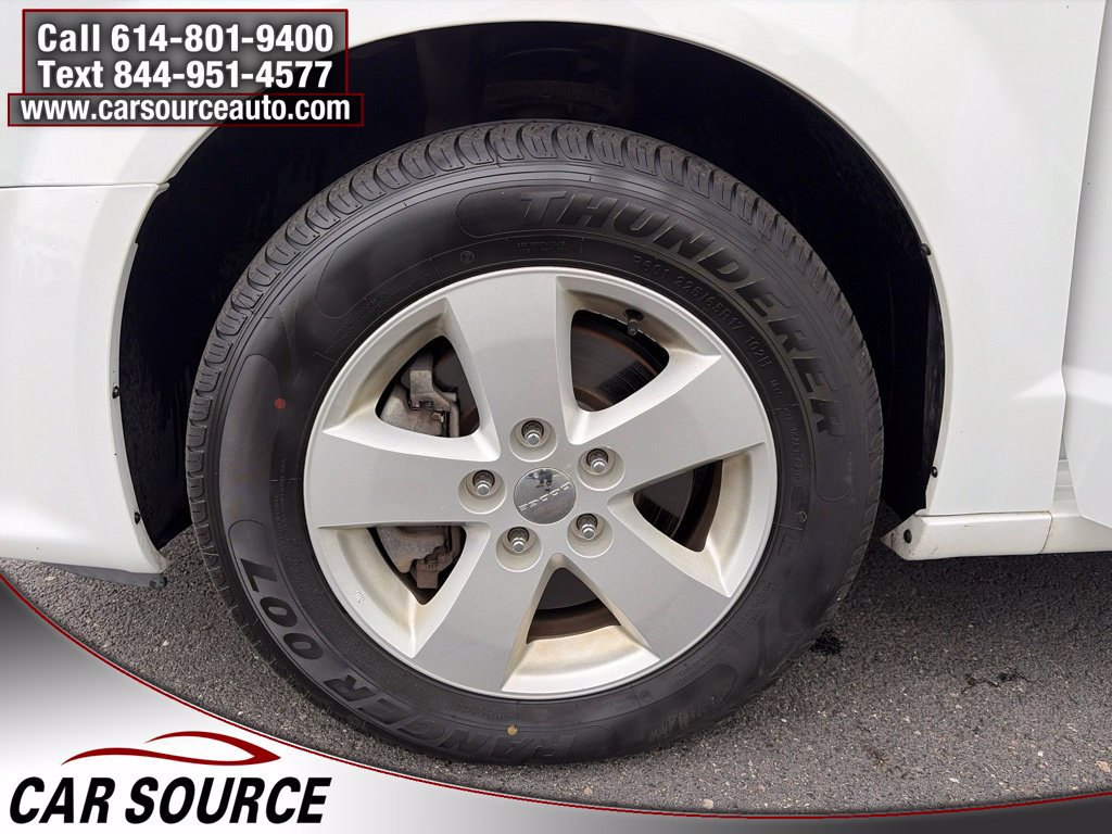 Used 2016 Dodge Grand Caravan SE w/ Quick Order Package 29E SE FWD image 24