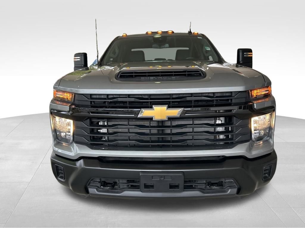 Used 2025 Chevrolet Silverado 3500 W/T image 11