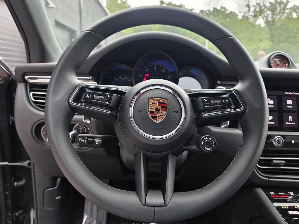 New 2026 Porsche Macan AWD/4WD image 26
