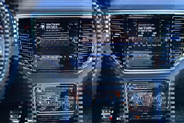 Used 2023 Volkswagen Atlas Cross Sport SEL Premium R-Line AWD/4WD image 6