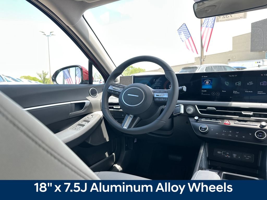 New 2026 Hyundai Sonata SEL FWD image 15