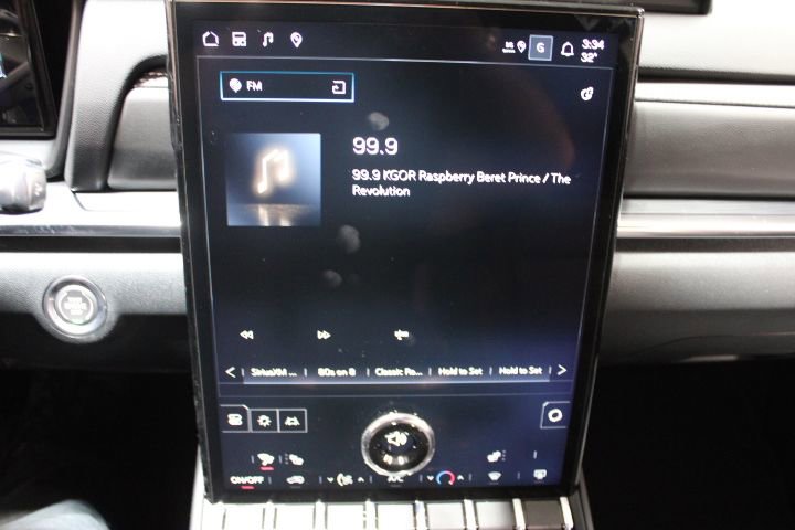 Used 2026 GMC Terrain Elevation w/ Technology Package II image 46