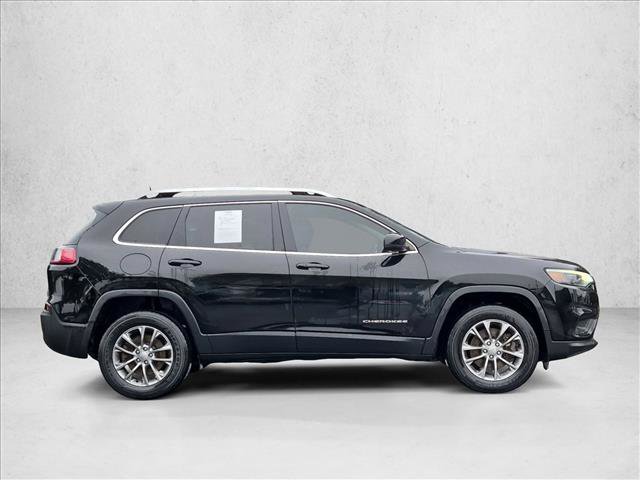 Used 2020 Jeep Cherokee Latitude Plus w/ Cold Weather Group AWD/4WD image 4