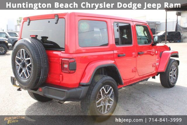Used 2024 Jeep Wrangler Sahara image 4