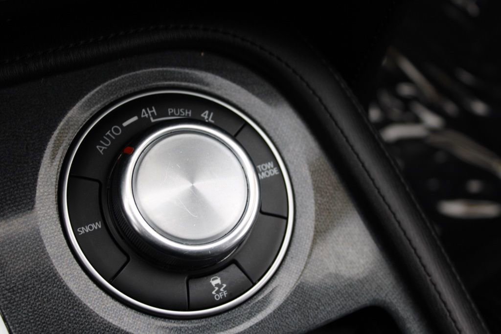 Used 2021 Nissan Armada SV image 43