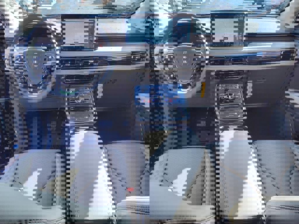 New 2023 Lincoln Nautilus Reserve w/ Equipment Group 202A image 35