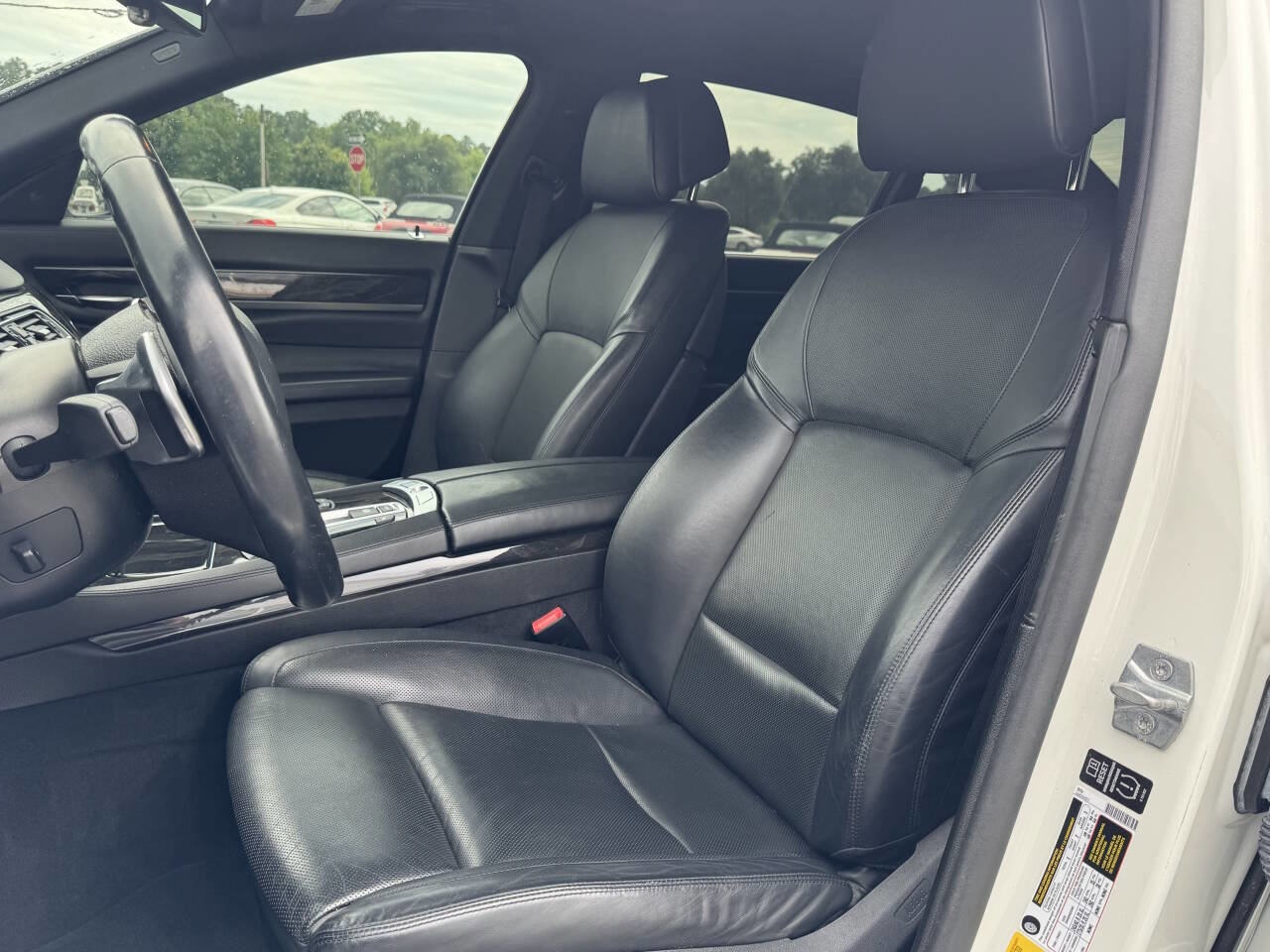 Used 2013 BMW 750Li RWD image 9