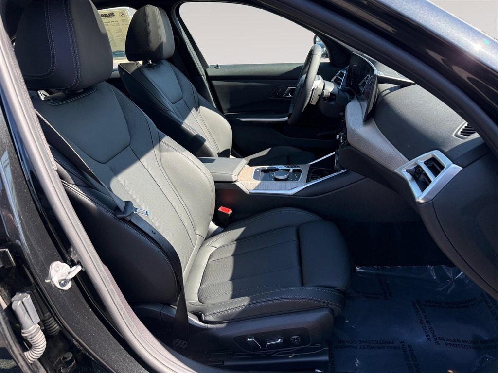 Certified 2025 BMW 330i xDrive Sedan w/ Premium Package image 15