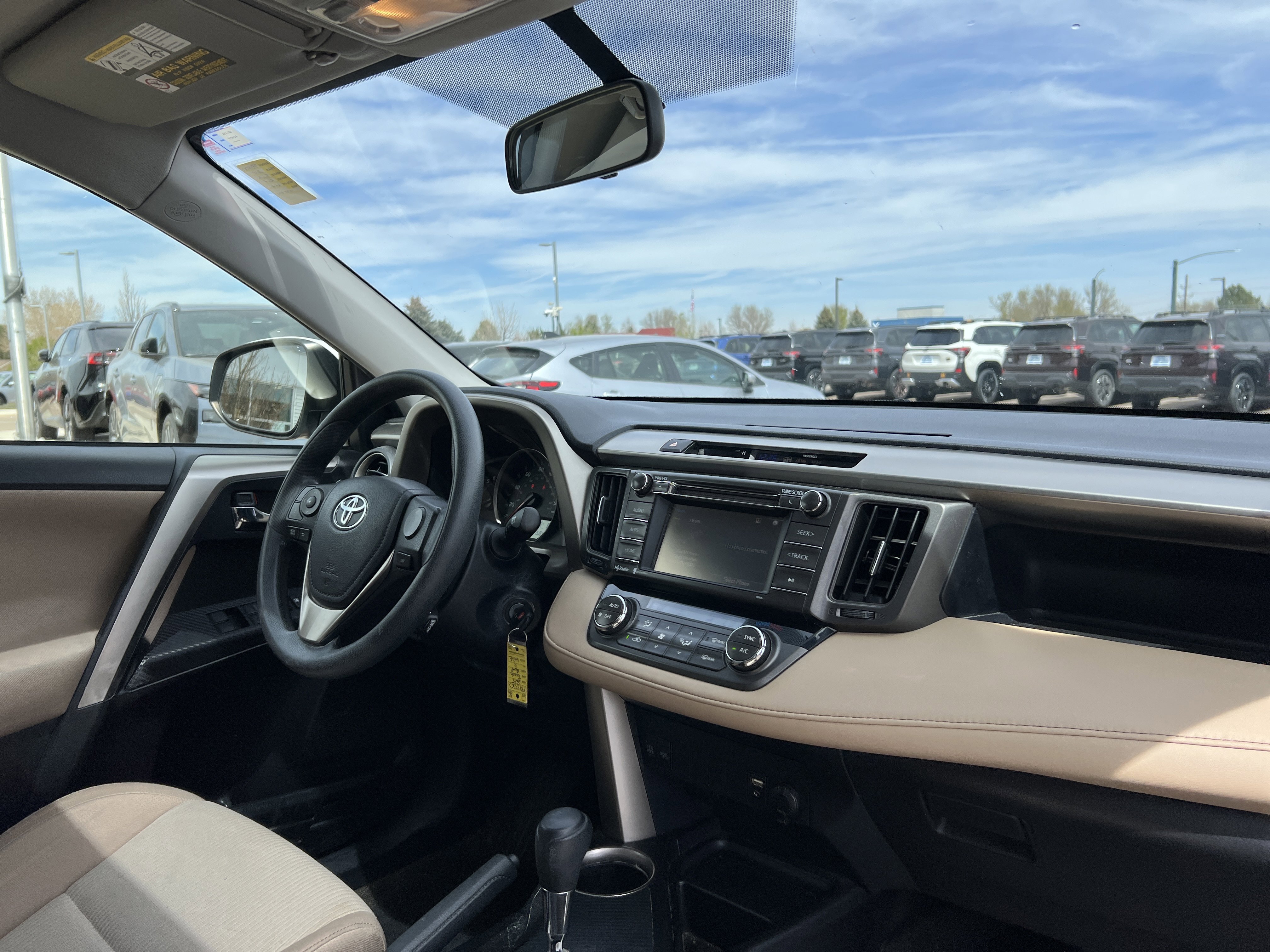 Used 2015 Toyota RAV4 XLE image 17