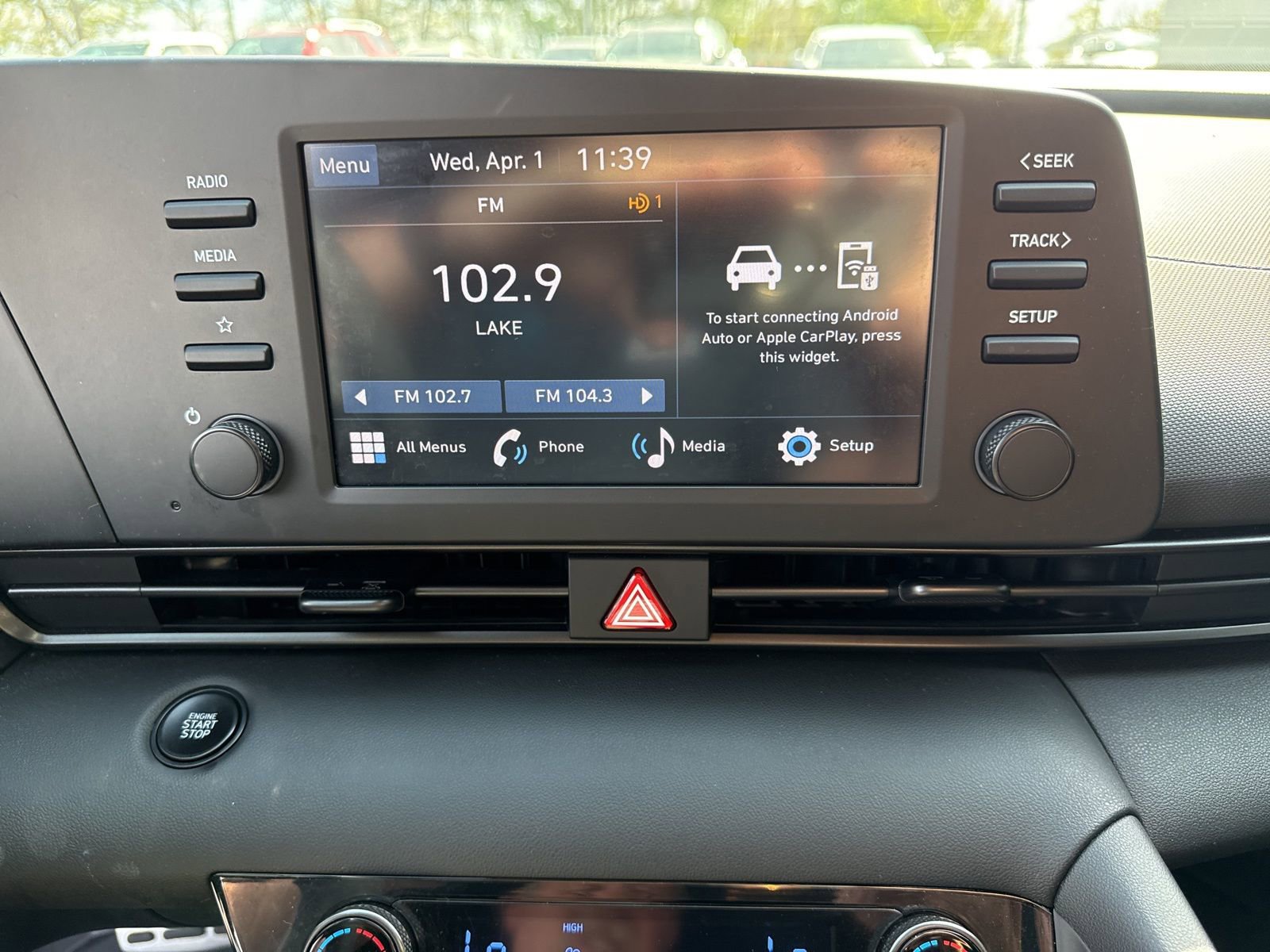 Certified 2025 Hyundai Elantra Sport FWD image 21