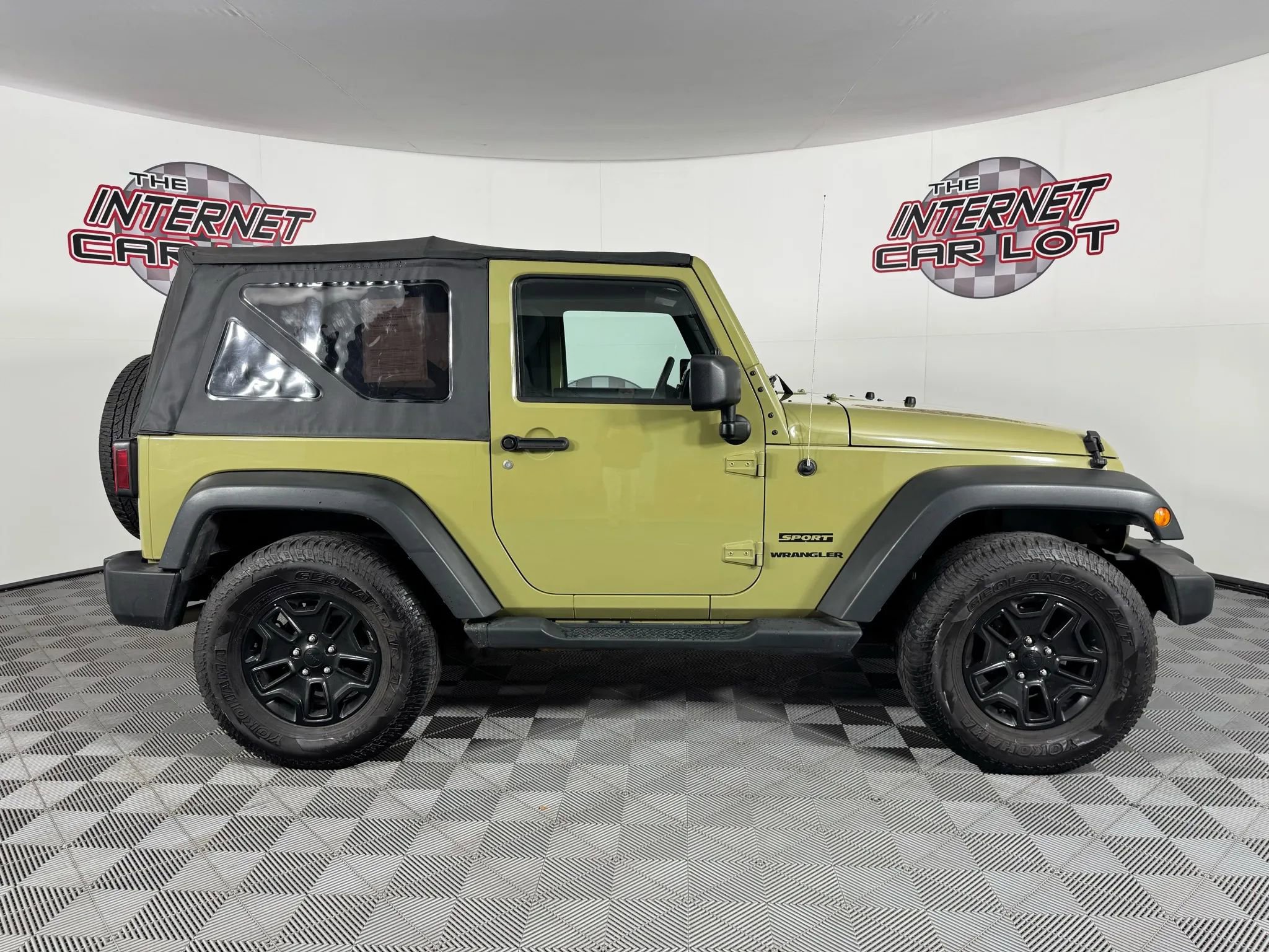 Used 2013 Jeep Wrangler Sport image 8