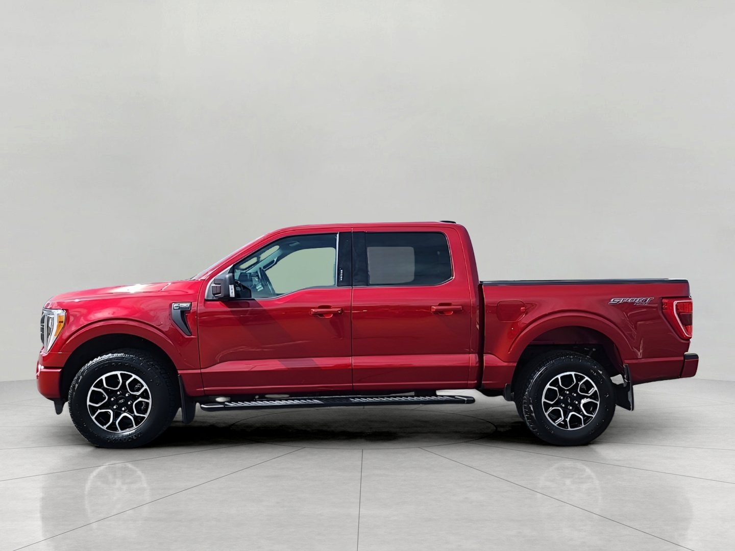 Certified 2022 Ford F150 XLT w/ Equipment Group 302A High image 5